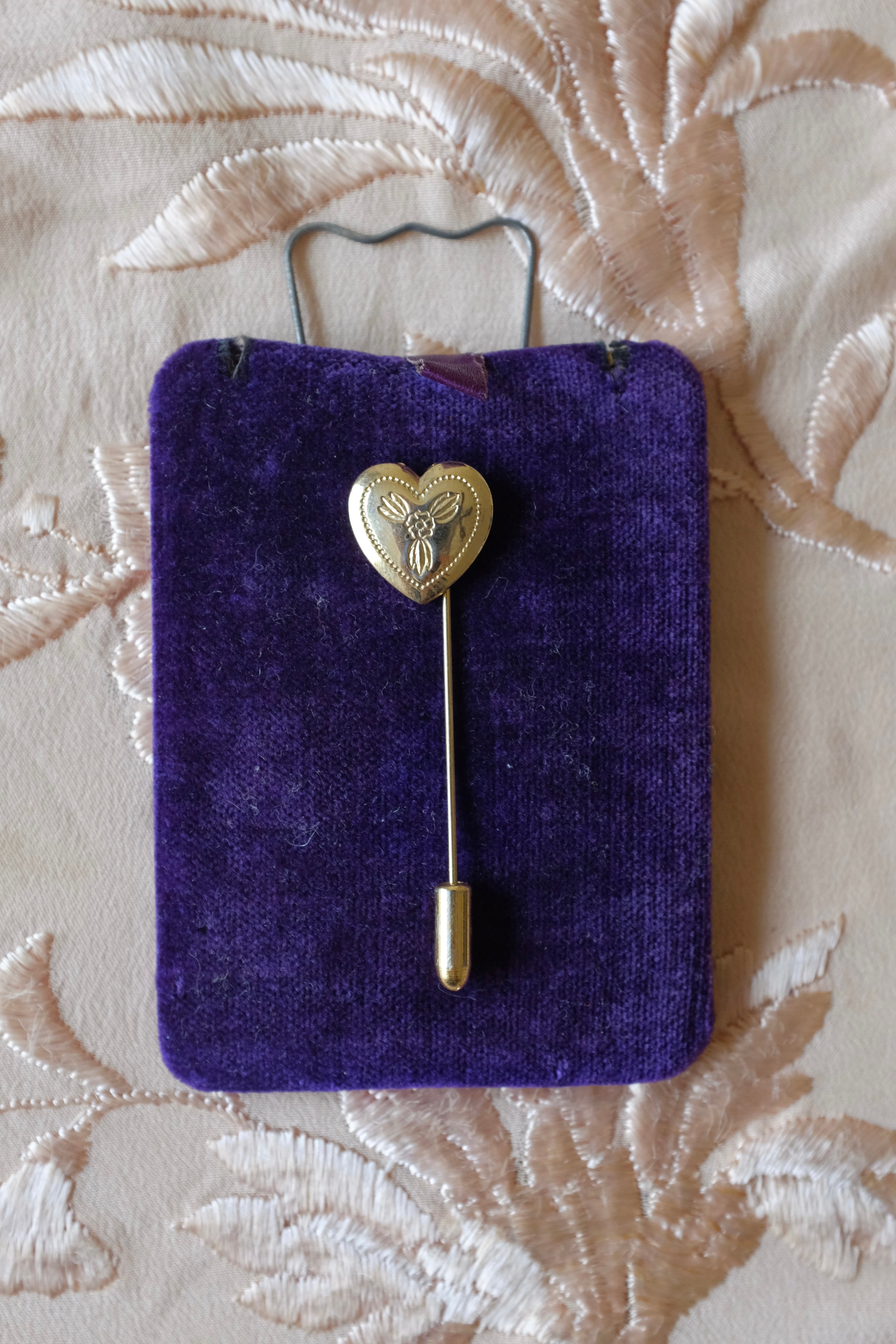 Vintage Gold Heart Stick Pin