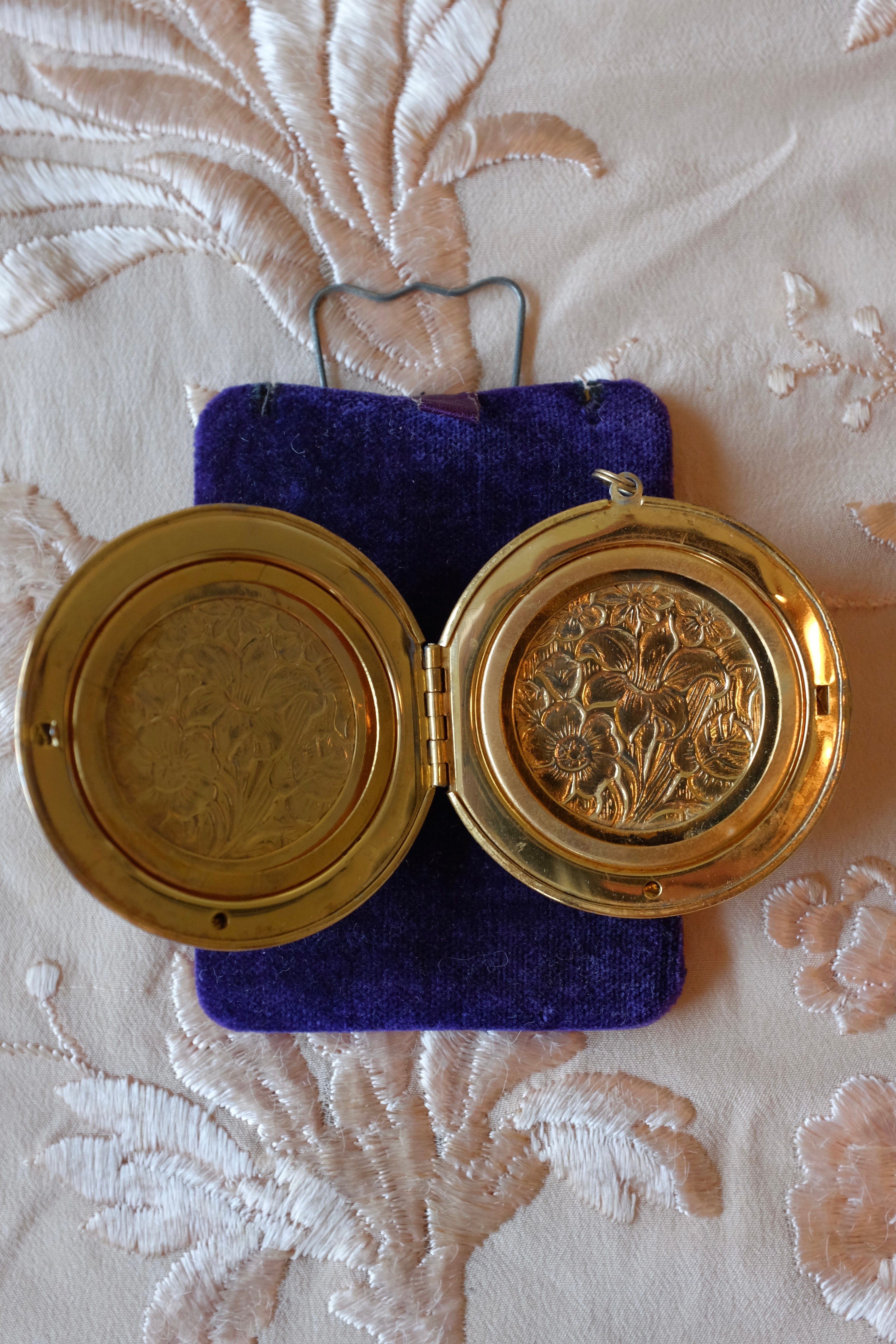 Vintage Large Rhinestone Cameo Locket