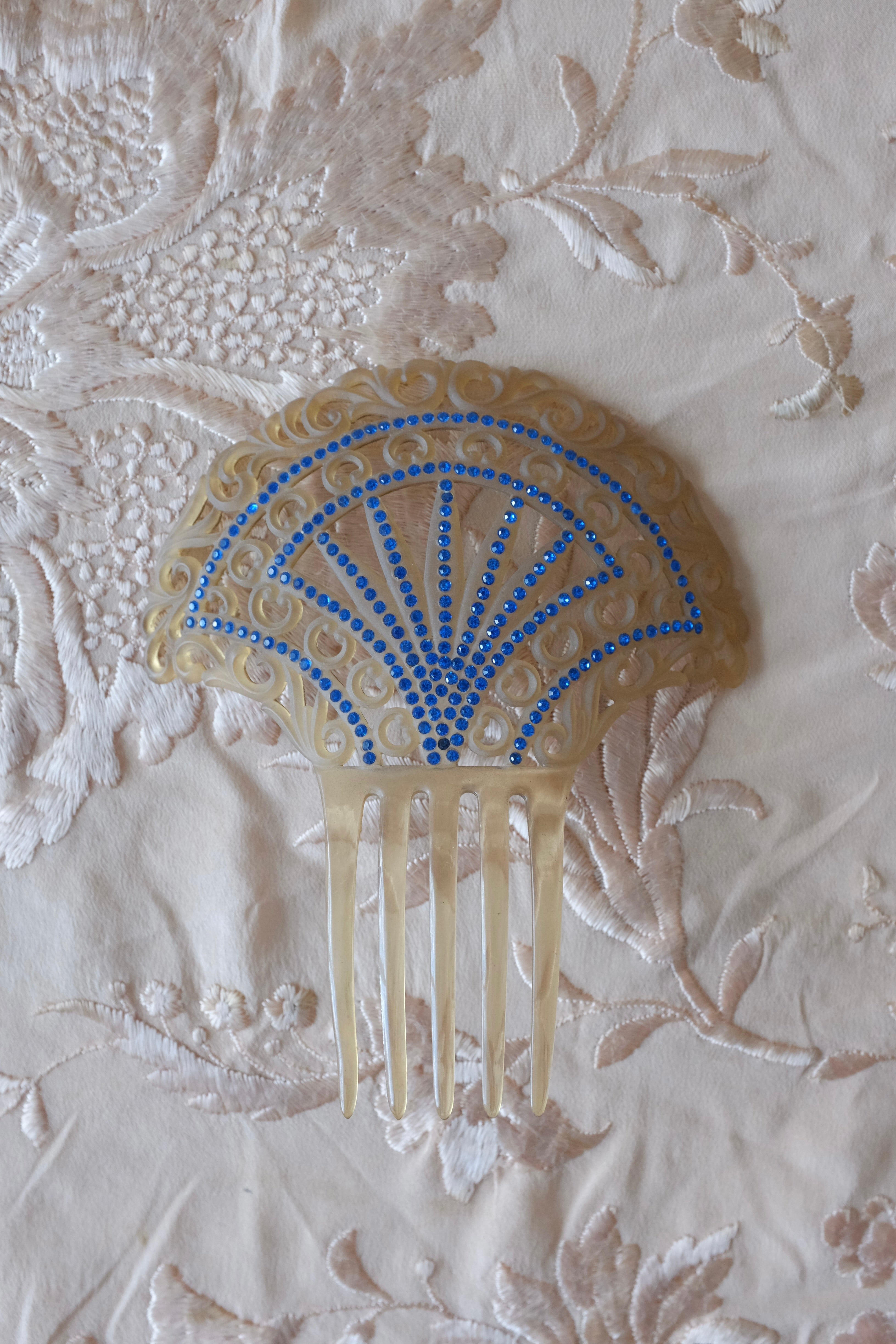Vintage Art Deco Rhinestone & Celluloid Hair Comb